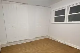 6248 N Hoyne Ave, Chicago, IL 60659 - Photo 8