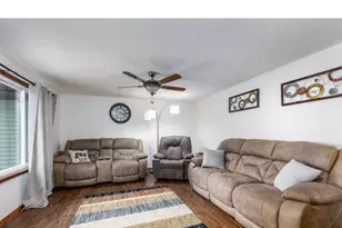 1907 Coalville Rd, Streator, IL 61364 - Photo 8