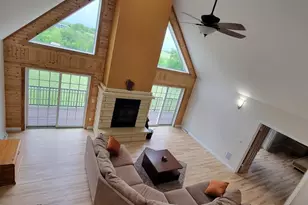 7648 N Indian Ridge Rd, East Dubuque, IL 61025 - Photo 12