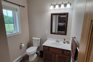 7648 N Indian Ridge Rd, East Dubuque, IL 61025 - Photo 6