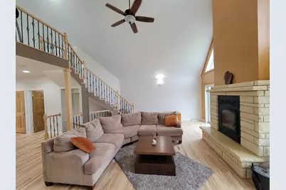 7648 N Indian Ridge Road, East Dubuque, IL 61025 - Photo 8