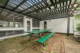 321 E Chamberlin St, Dixon, IL 61021 - Photo 44