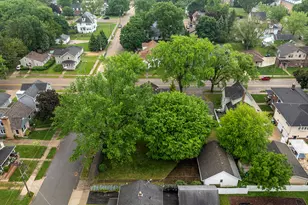 321 E Chamberlin St, Dixon, IL 61021 - Photo 56