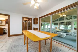 321 E Chamberlin St, Dixon, IL 61021 - Photo 18