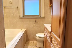 7227 S Bennett Ave, Chicago, IL 60649 - Photo 10