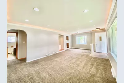 664 E 163rd Street, South Holland, IL 60473 - Photo 4