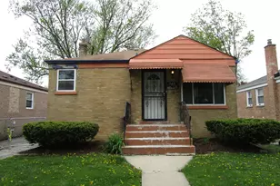 240 Linden Ave, Bellwood, IL 60104 - Photo 2
