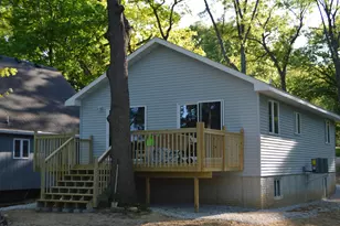 32 Magnolia Dr, Putnam, IL 61560 - Photo 1