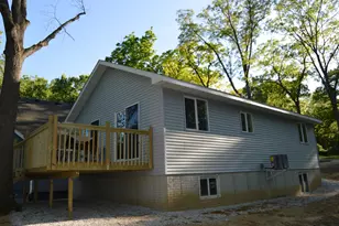 32 Magnolia Dr, Putnam, IL 61560 - Photo 2