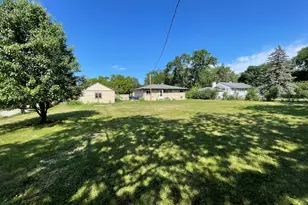 11 Shagbark Rd, Lake Bluff, IL 60044 - Photo 18