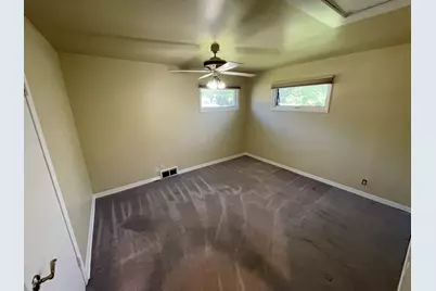 11 Shagbark Road, Lake Bluff, IL 60044 - Photo 8