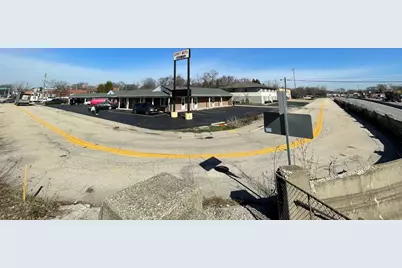 511 Rockland Road, Lake Bluff, IL 60044 - Photo 2