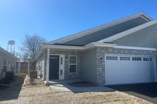 552 Fuller Ln, Belvidere, IL 61008 - Photo 2