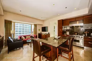 800 N Michigan Ave, Chicago, IL 60611 - Photo 4