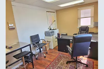 22 W Chicago Avenue #5, Naperville, IL 60540 - Photo 2