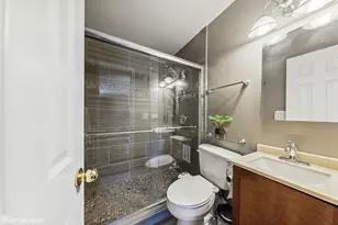 121 S Parkside Ave, Glen Ellyn, IL 60137 - Photo 14