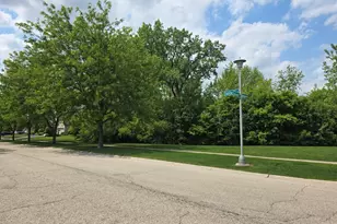 1074 - 1078 Sante Fe Stre St, Bartlett, IL 60103 - Photo 4