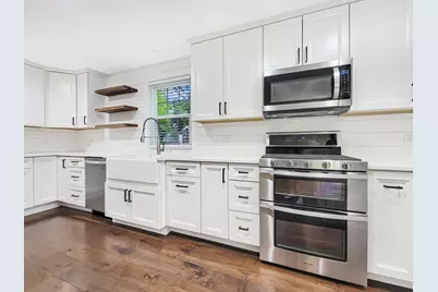 401 S Fourth Avenue, Libertyville, IL 60048 - Photo 6