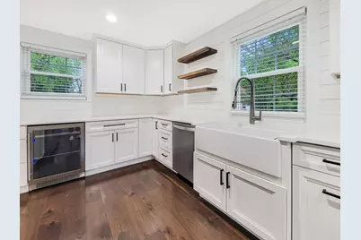 401 S Fourth Avenue, Libertyville, IL 60048 - Photo 8