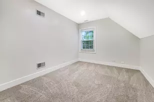 401 S 4th Ave, Libertyville, IL 60048 - Photo 18