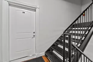 6414 N Hoyne Ave, Chicago, IL 60645 - Photo 16