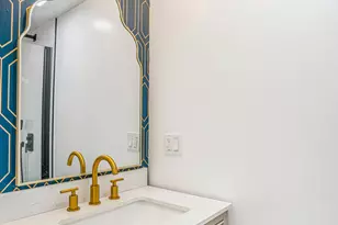 9602 S Troy Ave, Evergreen Park, IL 60805 - Photo 12