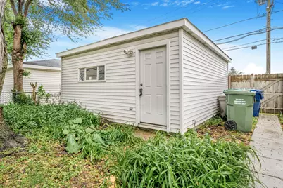 9602 S Troy Avenue, Evergreen Park, IL 60805 - Photo 36