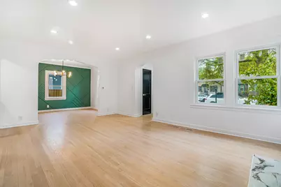 9602 S Troy Avenue, Evergreen Park, IL 60805 - Photo 6