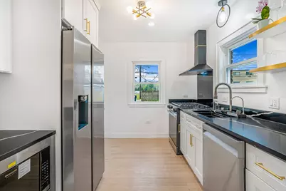 9602 S Troy Avenue, Evergreen Park, IL 60805 - Photo 18