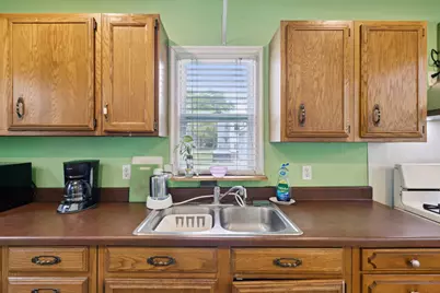 323 Tay Street, Rockford, IL 61102 - Photo 18