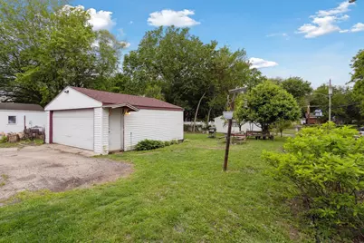 323 Tay Street, Rockford, IL 61102 - Photo 30