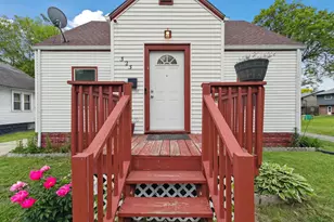 323 Tay St, Rockford, IL 61102 - Photo 4