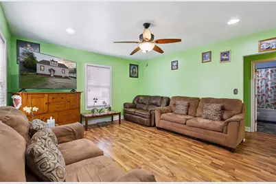 323 Tay Street, Rockford, IL 61102 - Photo 6