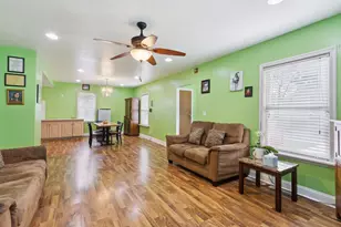 323 Tay St, Rockford, IL 61102 - Photo 8