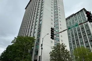 3600 N Lake Shore Dr, Chicago, IL 60613 - Photo 12