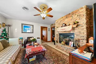 605 East St, Mazon, IL 60444 - Photo 18