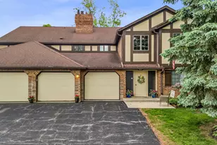 13253 S Oak Ridge Trail, Palos Heights, IL 60463 - Photo 2