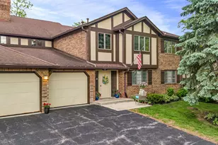 13253 S Oak Ridge Trail, Palos Heights, IL 60463 - Photo 1