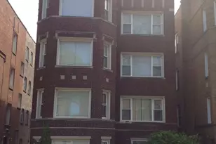 7965 S Phillips Ave, Chicago, IL 60617 - Photo 2