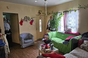 315 Vandalia St, Elgin, IL 60123 - Photo 2