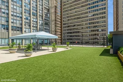 655 W Irving Park Road #2713, Chicago, IL 60613 - Photo 26