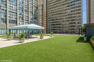 655 W Irving Park Rd, Chicago, IL 60613 - Photo 26