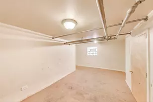 7649 S Dobson Ave, Chicago, IL 60619 - Photo 26