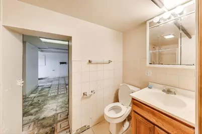 7649 S Dobson Avenue, Chicago, IL 60619 - Photo 24