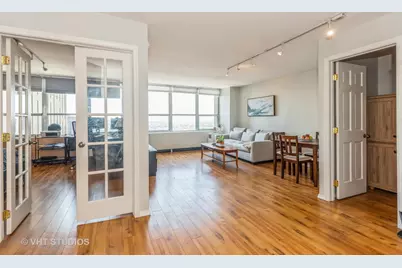 655 W Irving Park Road #4711, Chicago, IL 60613 - Photo 14