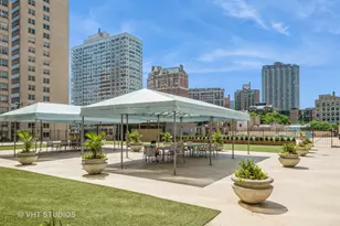 655 W Irving Park Rd, Chicago, IL 60613 - Photo 22