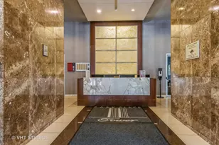 655 W Irving Park Rd, Chicago, IL 60613 - Photo 8