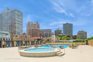 655 W Irving Park Rd, Chicago, IL 60613 - Photo 24