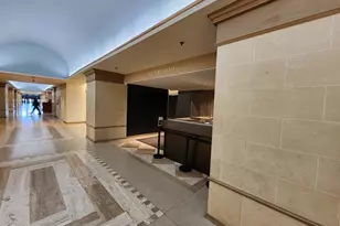 680 N Lake Shore Dr, Chicago, IL 60611 - Photo 6