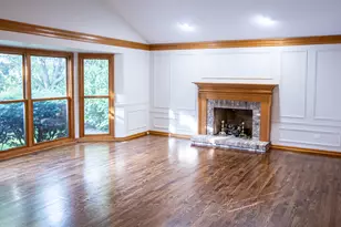 2697 Fox River Ln, Naperville, IL 60565 - Photo 8